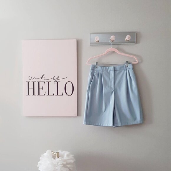 NWT House of Harlow light blue faux leather Bermuda shorts, S - Picture 5 of 6